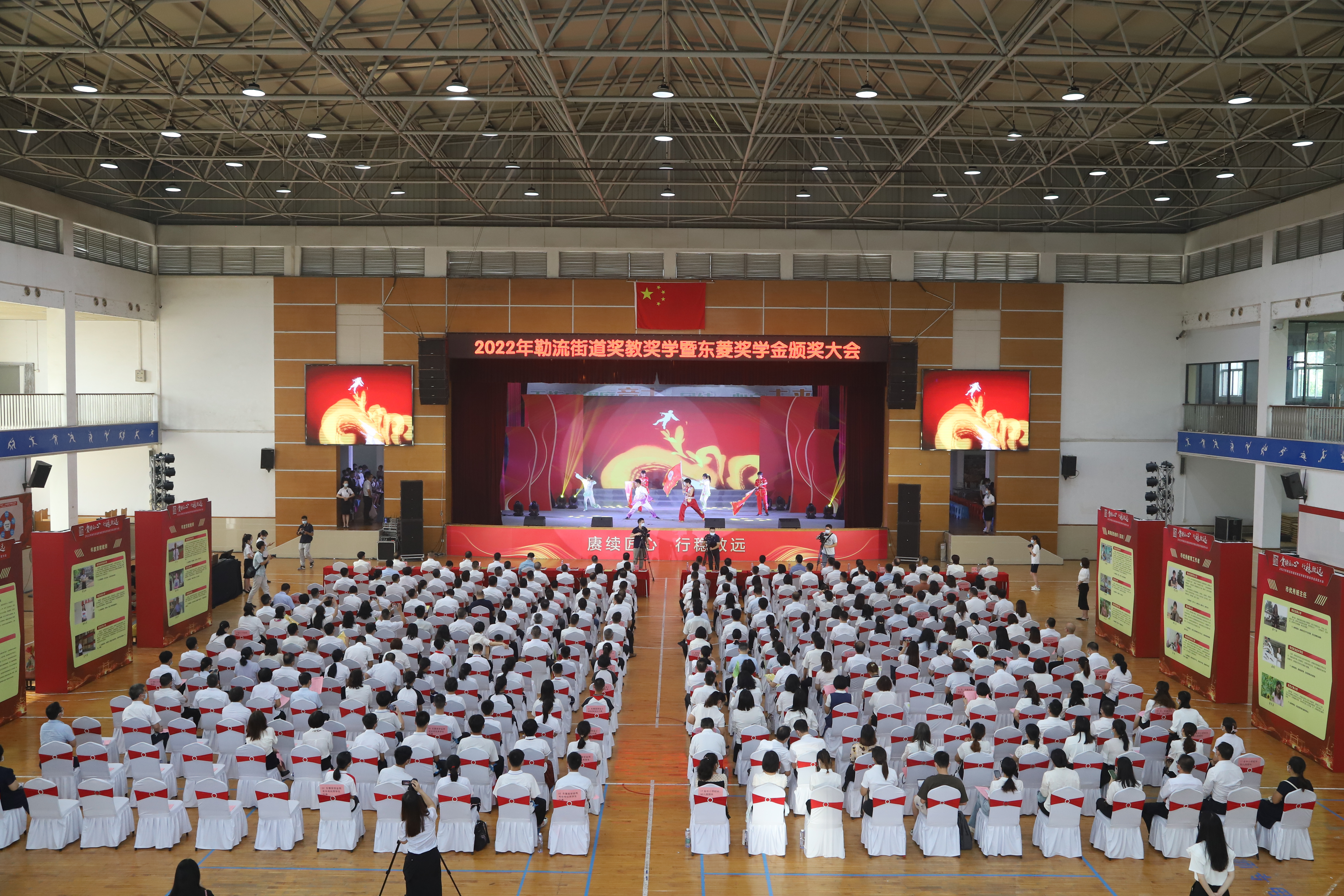 J9�����μ���(����)�ٷ���վ-������Ϸ��һƷ��